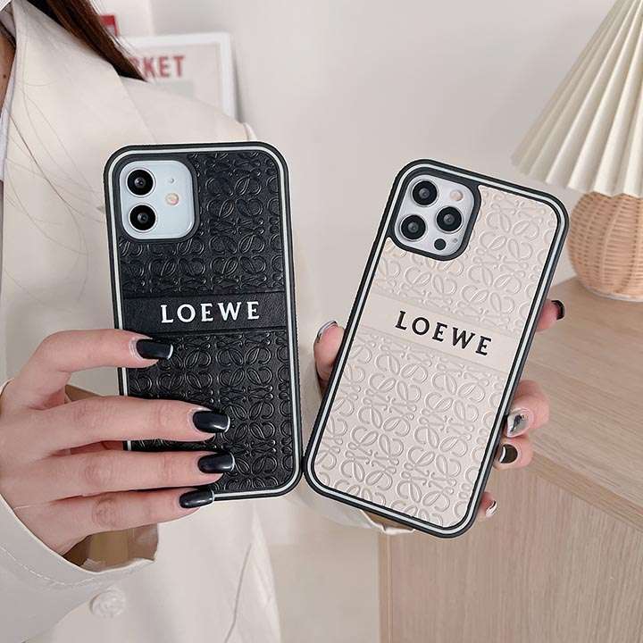 全面保護アイホン8 plusカバーLoewe