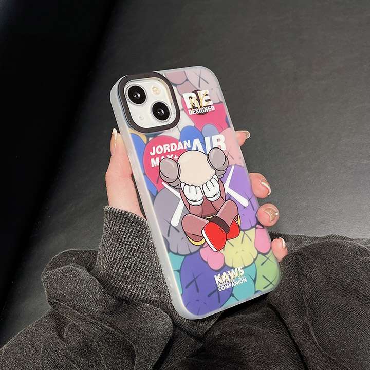 アイフォン 13 pro/13pro max つや消し 保護ケース Kaws