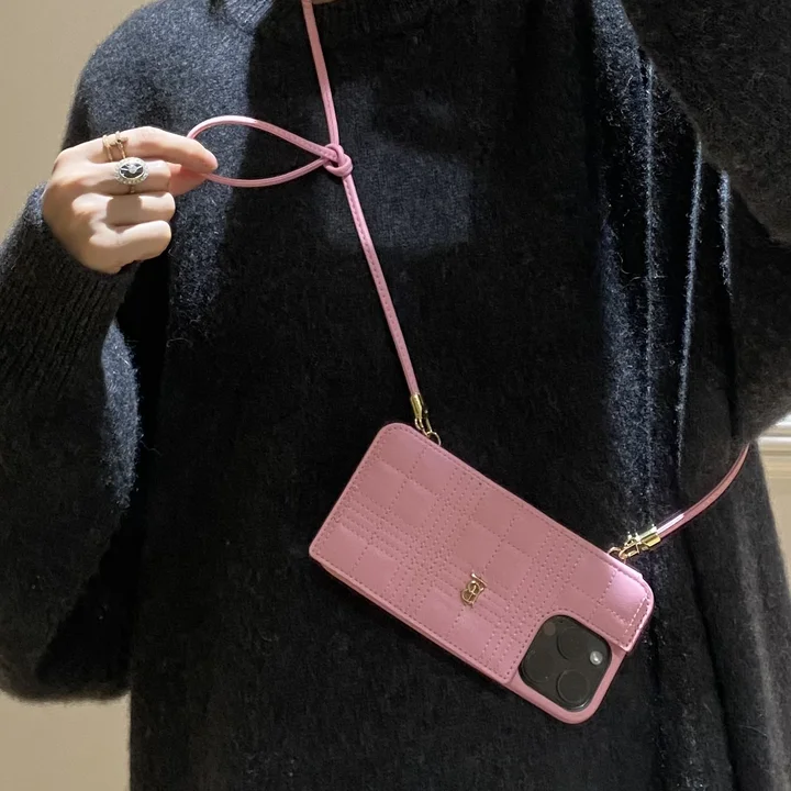 バーバリーburberry カバー iphone 16プラス 