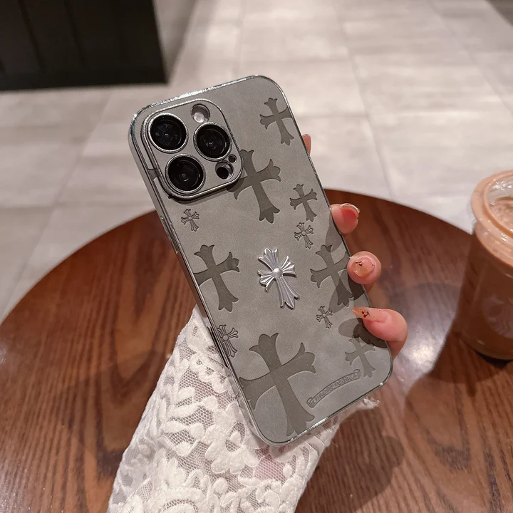 ブランド ケース iphone16 chrome hearts 