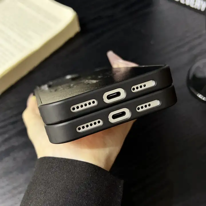 アイフォン 16pro クロームハーツ ケース  個性